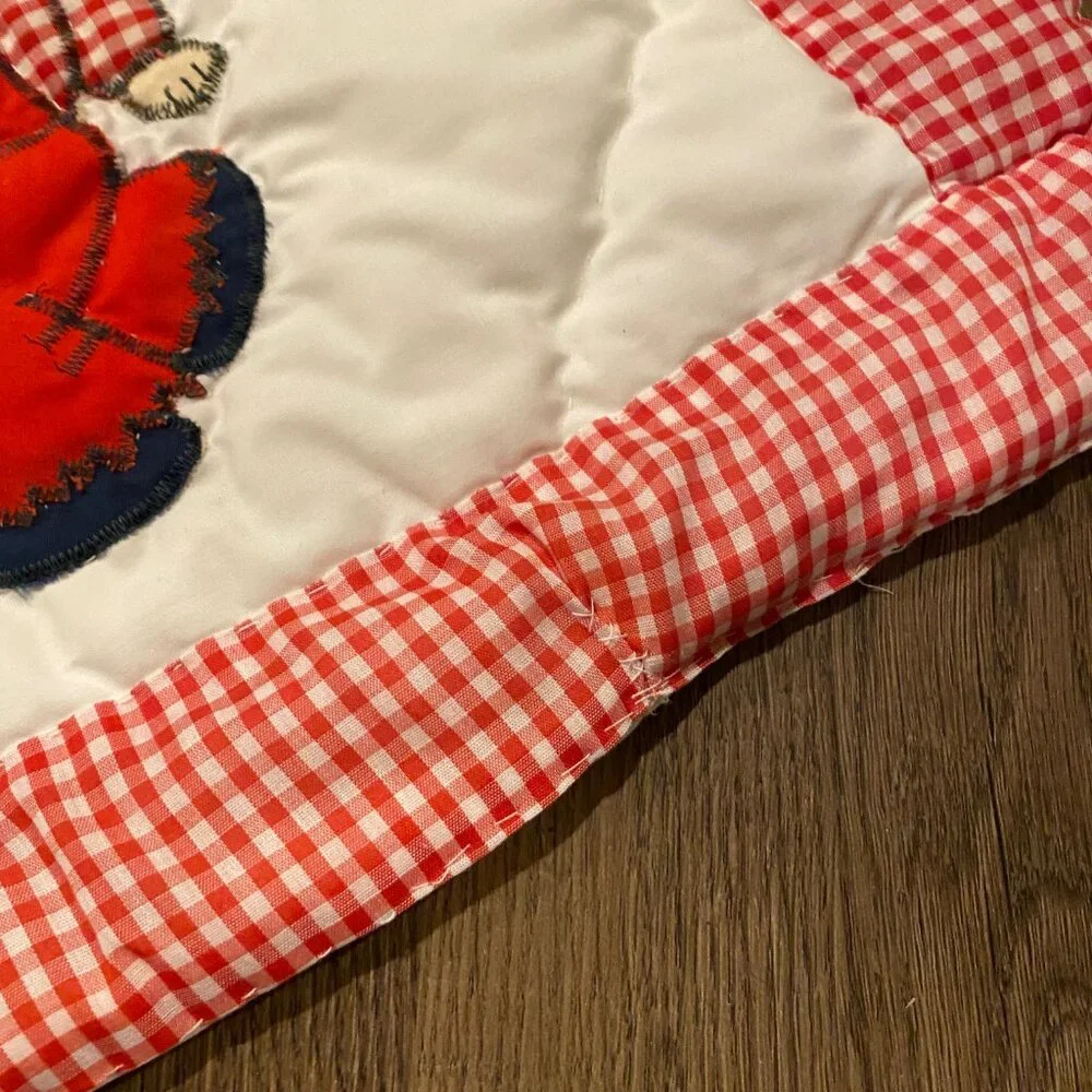 Vintage‎ Handmade Baby Quilt 50